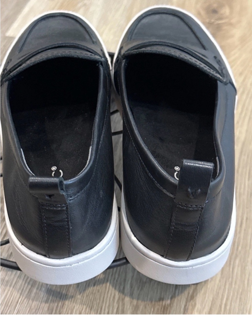 Vionic  Uptown Penny Loafers Black Leather Light Outsole sz 10 shoes New - Picture 9 of 11